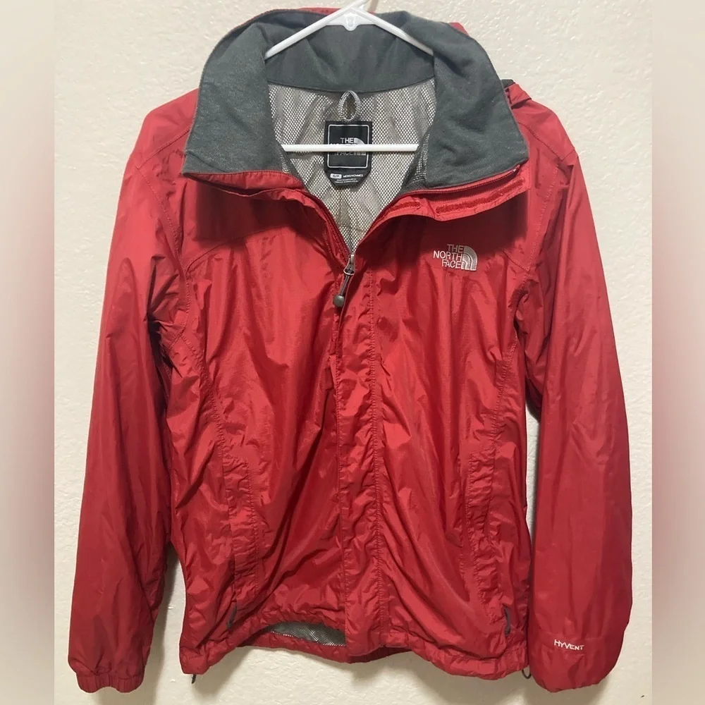 The North Face Men’s Hyvent Resolve Windbreaker Jacket Size Large Red